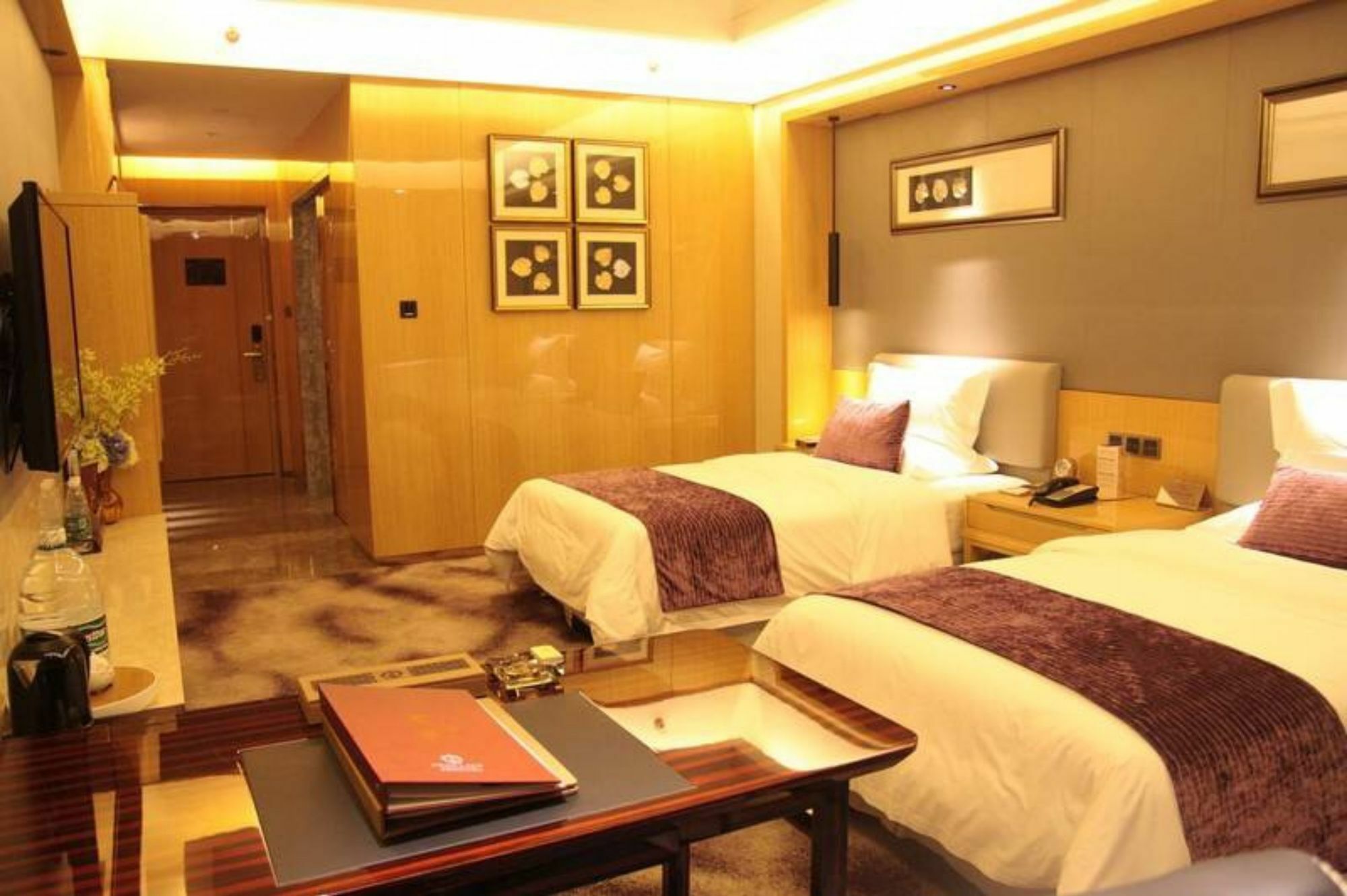 Swan Lake Recreation Hotel Foshan Bagian luar foto